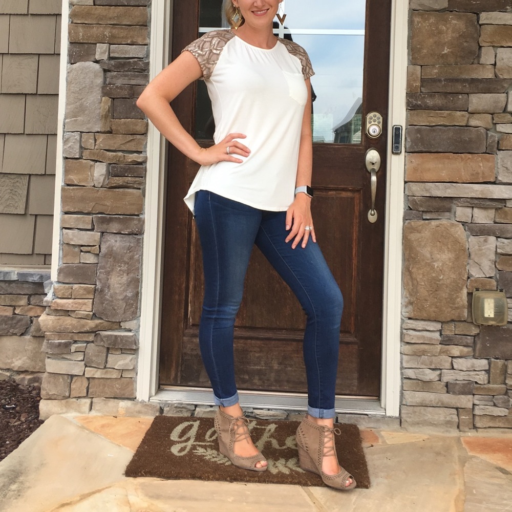 Never worn BKE boutique top